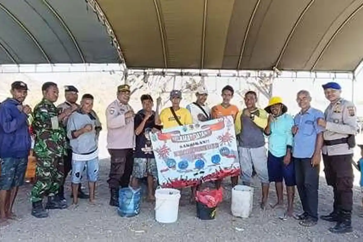 Jelang HUT RI ke 79, Desa Dualaus Kabupaten Belu NTT Gelar Lomba Mancing Ikan dan Dayung Perahu