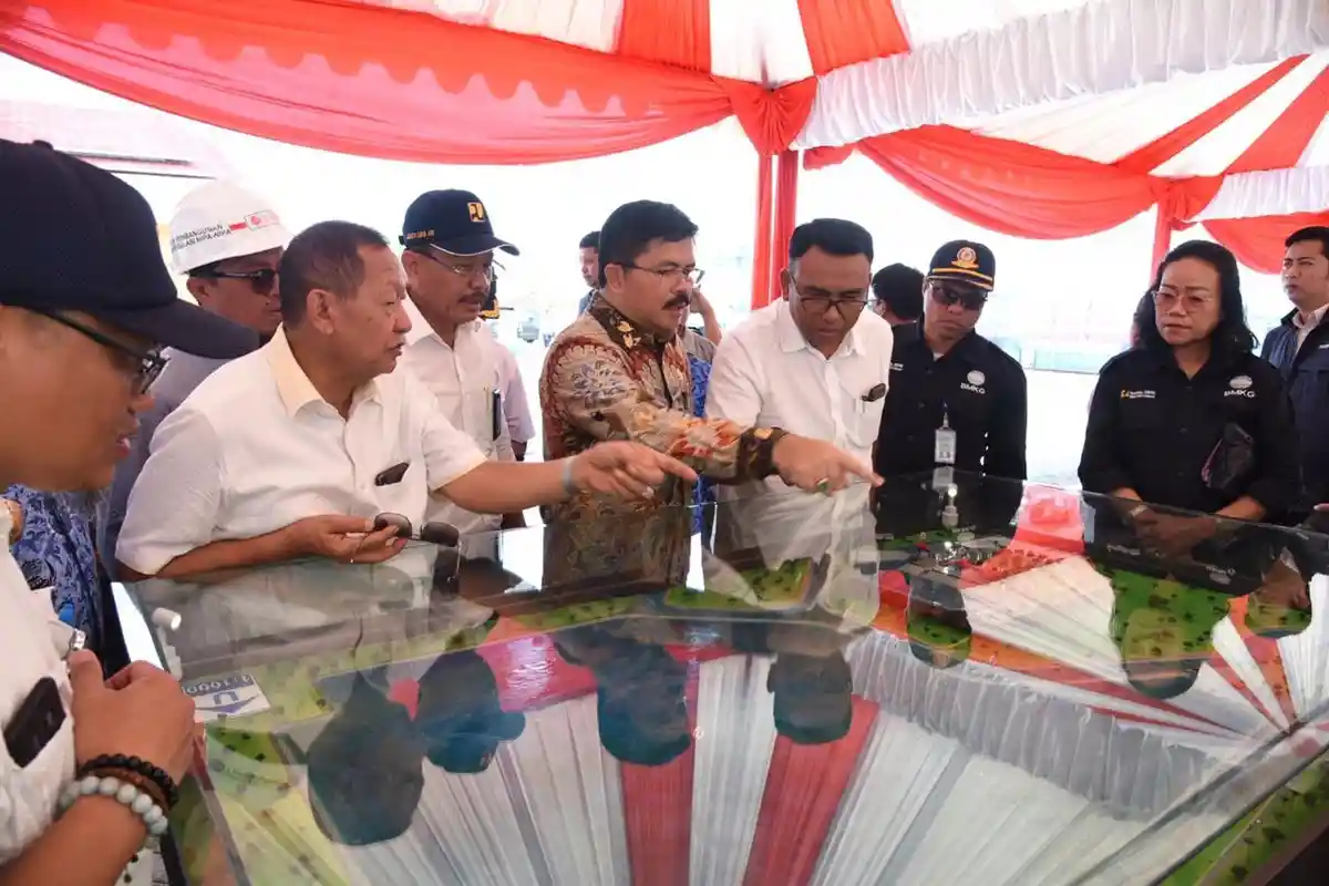 Tinjau Kolam Regulasi Nipa-nipa, Anggota DPR RI: Semoga Bisa Atasi Banjir Akibat Luapan Sungai