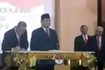 Sertijab Menhan dari Ryamizard Ryacudu ke Prabowo Subianto