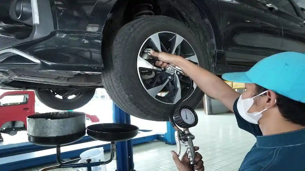Servis Mobil Sebelum Pergi Liburan, Ini Komponen Kendaraan yang Wajib Diperiksa - Wartakotalive.com