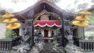 Pertapaan-Pringgodani-di-Tawangmangu.jpg