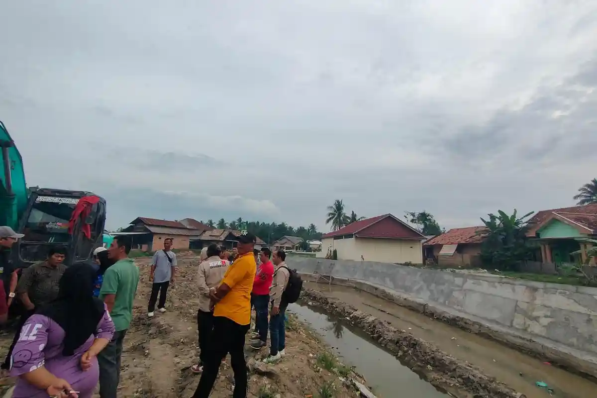 Proyek Normalisasi Sungai Kelekar di Prabumulih Dikeluhkan Warga, Minta Jalan & Talud Dibangun Lagi