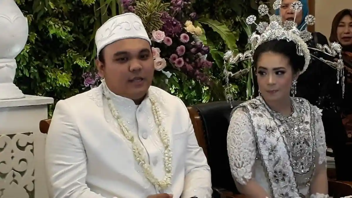 Ini Alasan Kenapa Bajaj Jadi Dekorasi Pernikahan Anak Mat Solar