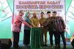 Foto-bersama-Pj-Gubernur-Kalbar-usa-membuka-Kalbar-Hospital-Expo-Tahun-2023.jpg