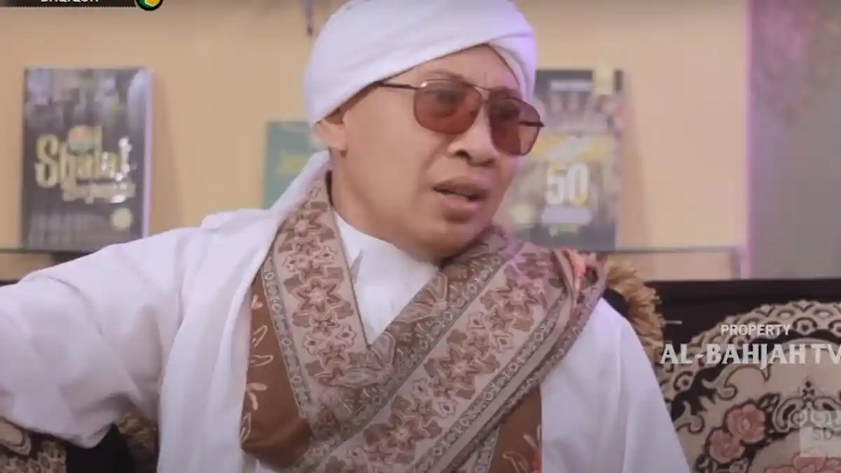 BATALKAH Puasanya Jika Membuka Aurat & Melihat Aurat Orang Lain? Simak Penjelasan Buya Yahya