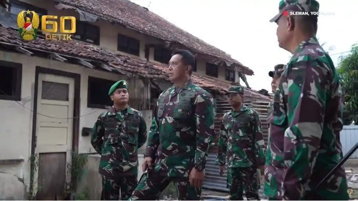 Respons KSAD Lihat Puluhan Rumah Prajurit Tak Layak Huni saat Kunjungannya ke Yonif 403/WP