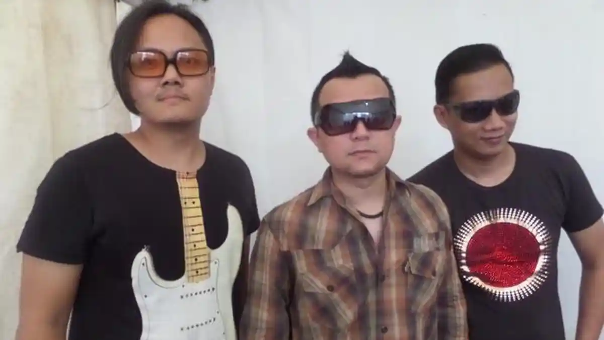 Chord Kunci Gitar Mencintaimu Keangkuhanmu The Fly