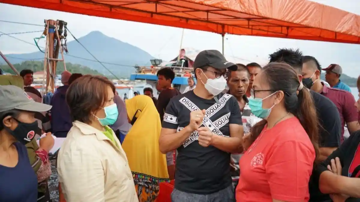 Sambangi TPI Kema, Joune Ganda Janji Majukan Sektor Perikanan di Minut