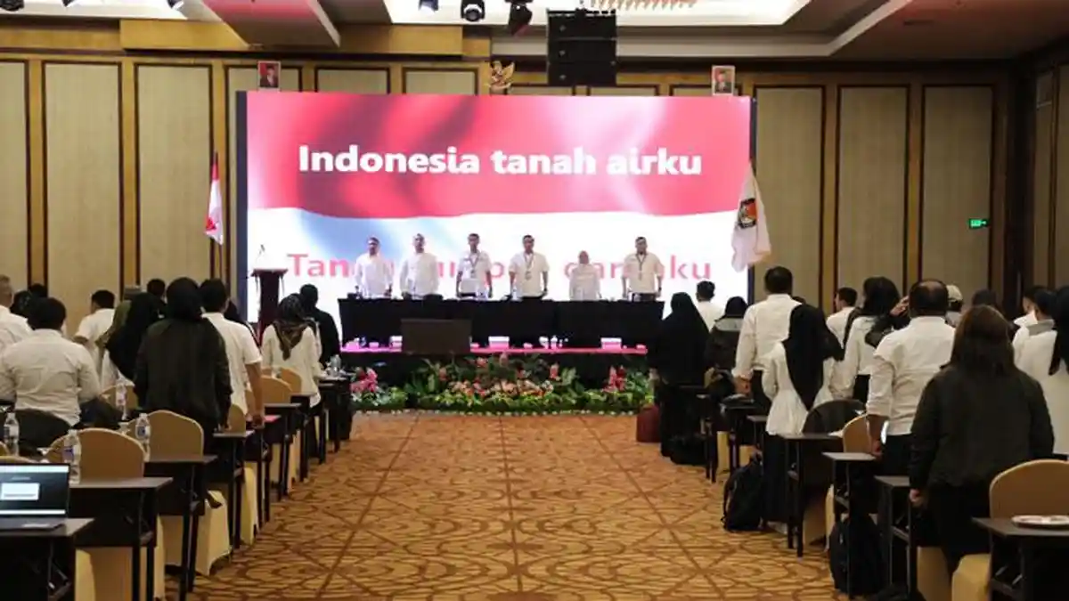 KPU Batam Lantik Ratusan PPK dan PPS