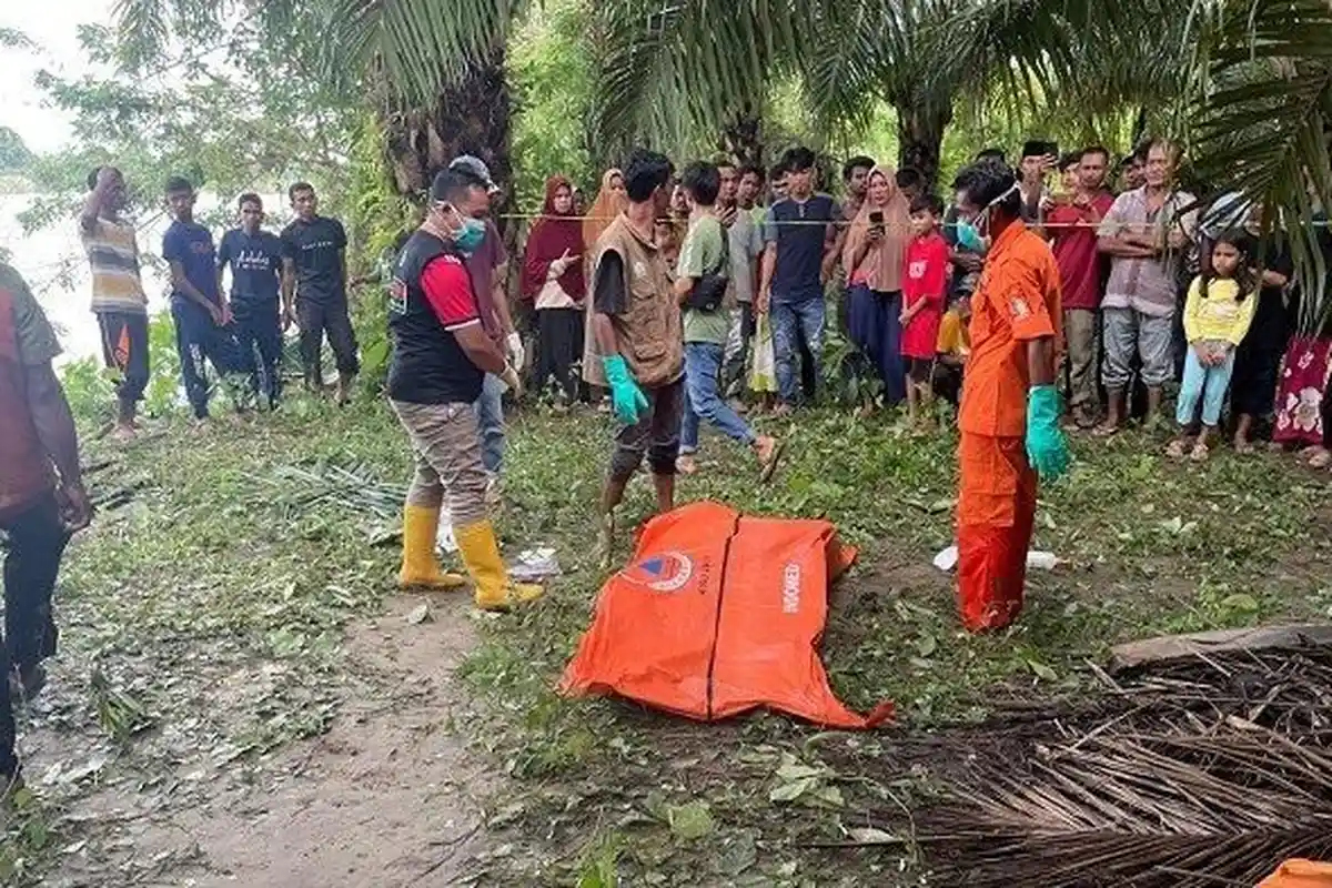 Mayat Pria Tanpa Identitas Mengapung di Krueng Tripa, Penyebab Kematian Masih Misteri