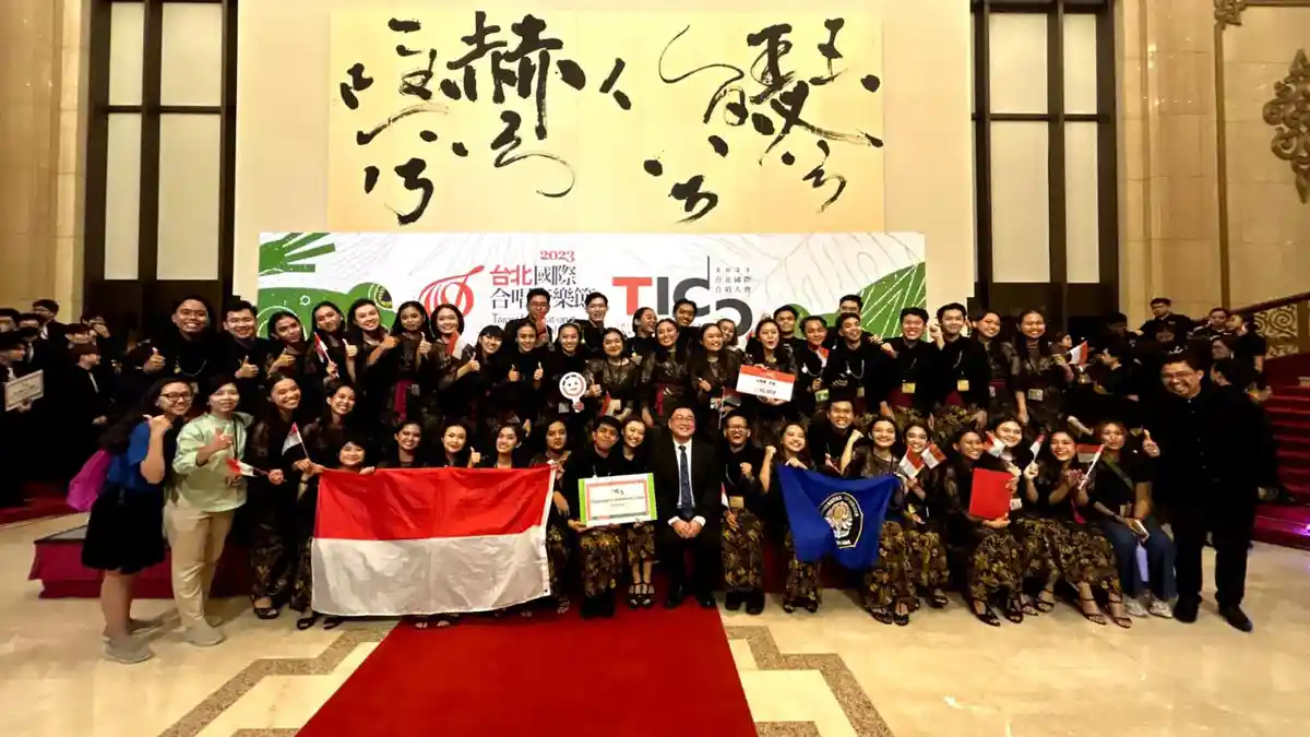 Harmoni Berkumandang dari Semarang ke Taipei, PSM Undip Raih Penghargaan Internasional