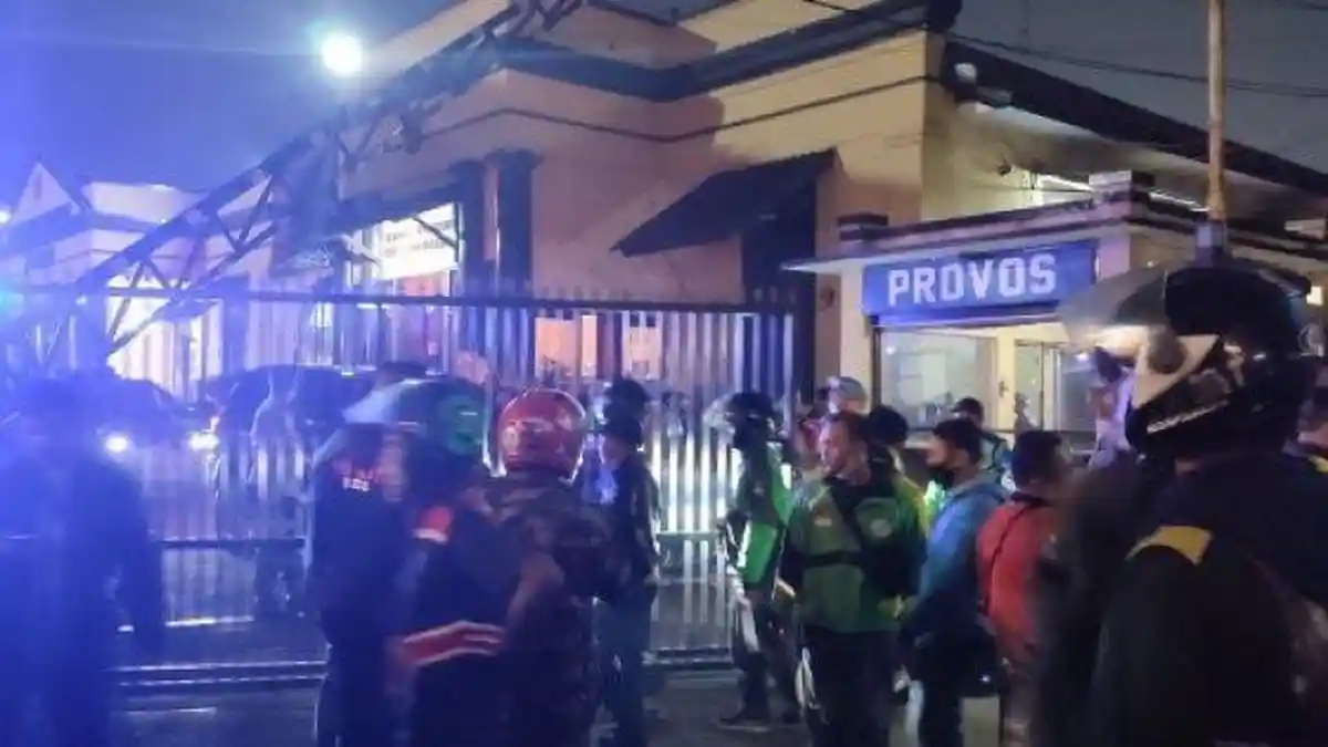 Driver Ojol dan Debt Collector Bentrok di Bandung, Belasan Orang Diperiksa