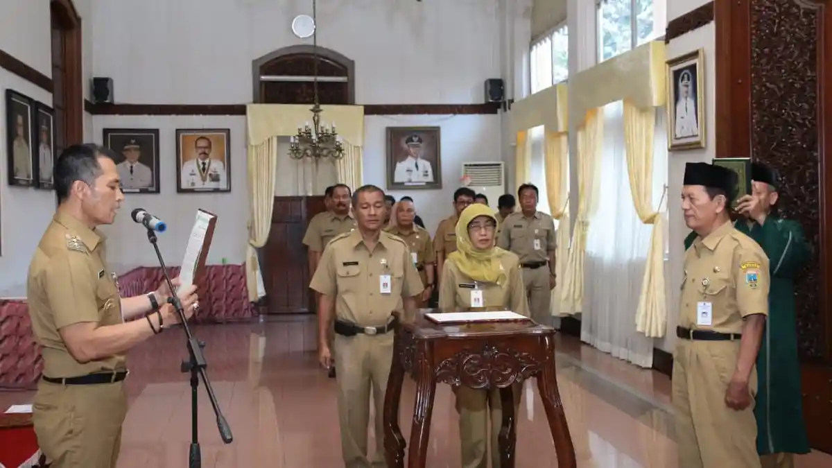 Lantik Pengawas Sekolah Kabupaten Kudus, HM Hartopo Minta Amanah Dijalankan