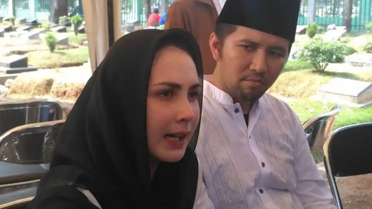 Kabar Duka, Innalillahi Mertua Arumi Bachsin Kecelakaan, Ayah Emil Dardak Meninggal, Ungkap Kenangan