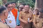 Pj-Gubernur-Jawa-Tengah-Nana-Sudjana-saat-meninjau-kondisi-ba.jpg