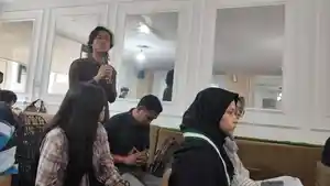 Forum-mahasiswa-budiman-sudjatmiko.jpg