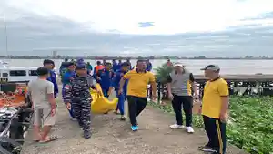 Mayat-sungai-Kapuas-12343.jpg