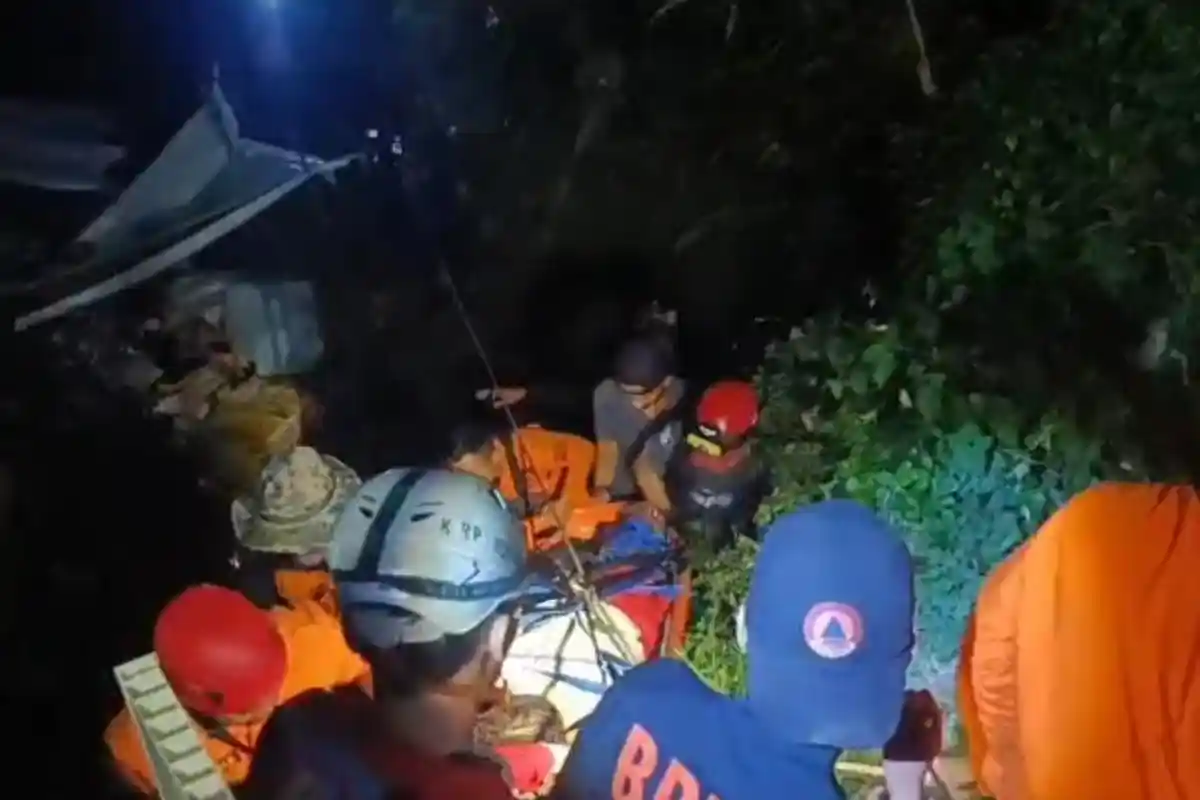 ODGJ di Bojong Neros Bogor Ngamuk, Proses Evakuasi Dramatis, Petugas Sampai Pakai Tali Webing