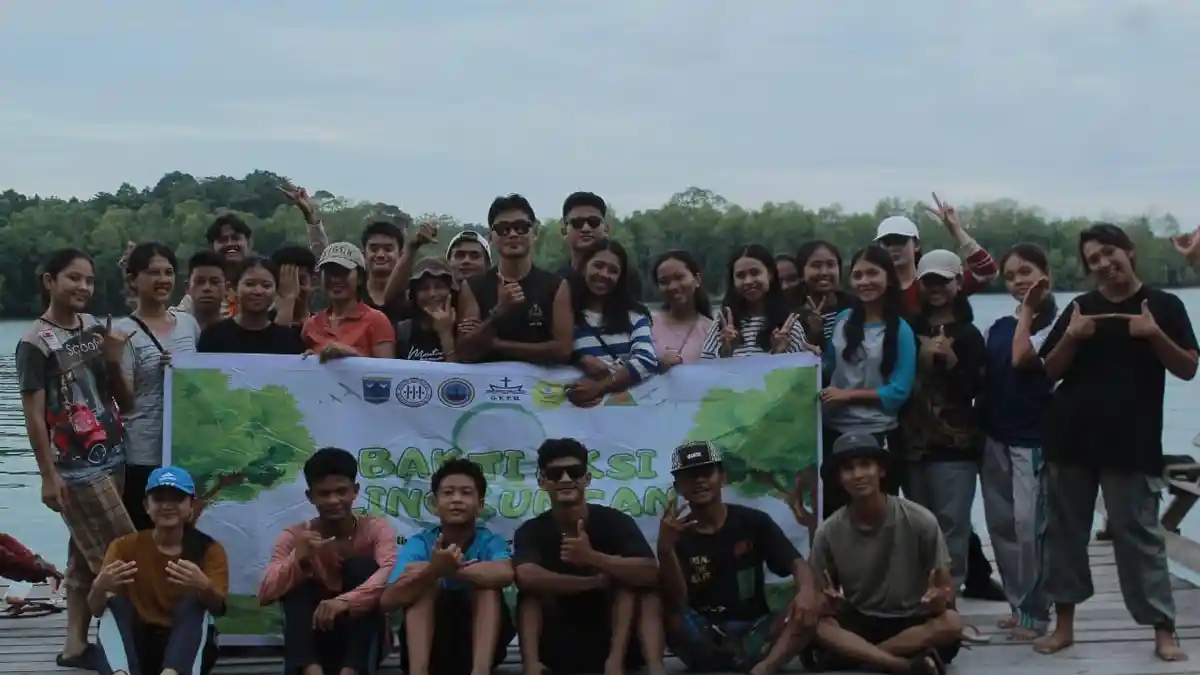 Aksi Bersih-Bersih Desa Maileppet Digelar Pemuda Mentawai, Angkut Sampah dari Lima Dusun