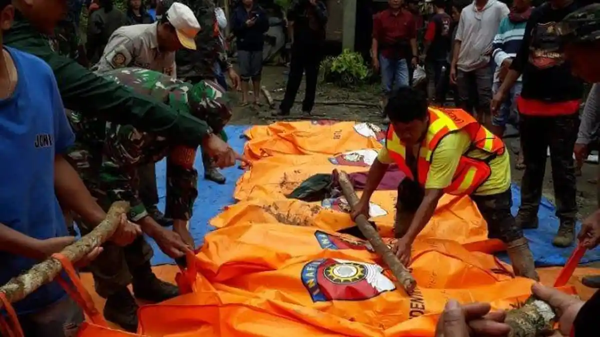 18 Korban Meninggal Tertimpa Longsor di Sulsel, Makan Malam Terakhir 14 Orang Satu Keluarga