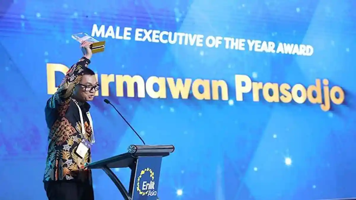 Dirut PLN Darmawan Prasodjo Raih Male Executive Of The Year Enlit Asia ...