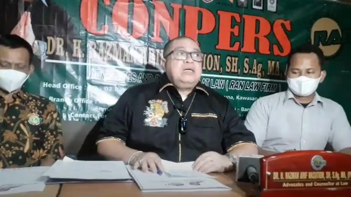 Razman Nasution Menangis Saat Beri Pengakuan Soal Kehidupan Aslinya: Saya Orang Miskin, Orang Desa!