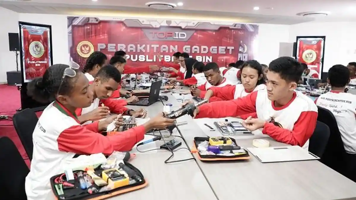 Anak Muda Papua PYCH Berkarya Rakit Gadget dan Laptop, Brandnya Akan Didaftarkan Sebagai HKI