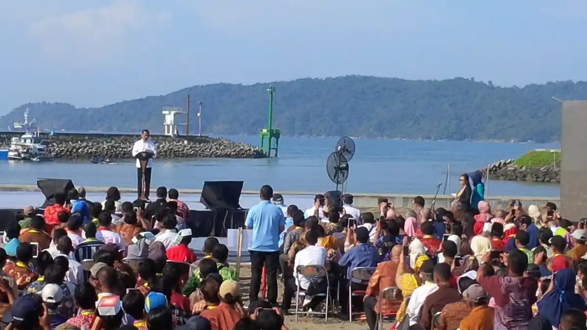 Jokowi: Keramba Jaring Apung  Lepas Pantai Dongkrak Produksi Ikan