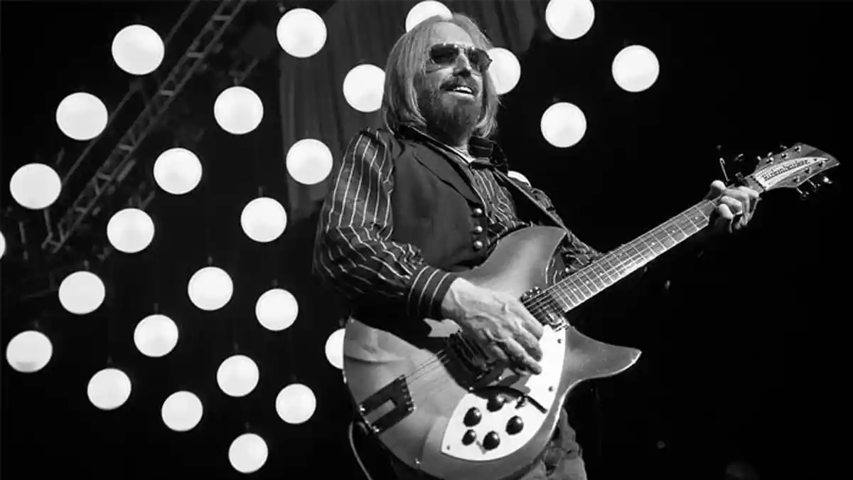 Tom Petty, Musisi Rock Amerika Meninggal Dunia Karena Serangan Jantung