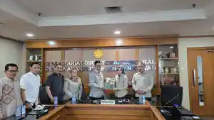 Bupati-Aceh-Tengah-Haili-Yoga-di-kementerian-pertanian_2025.jpg