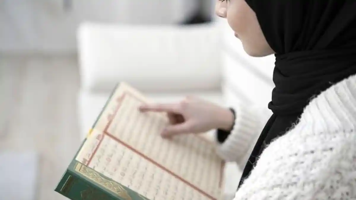 5 Keutamaan Membaca Al Quran di Bulan Ramadan, Dosa-dosa Mudah Diampuni