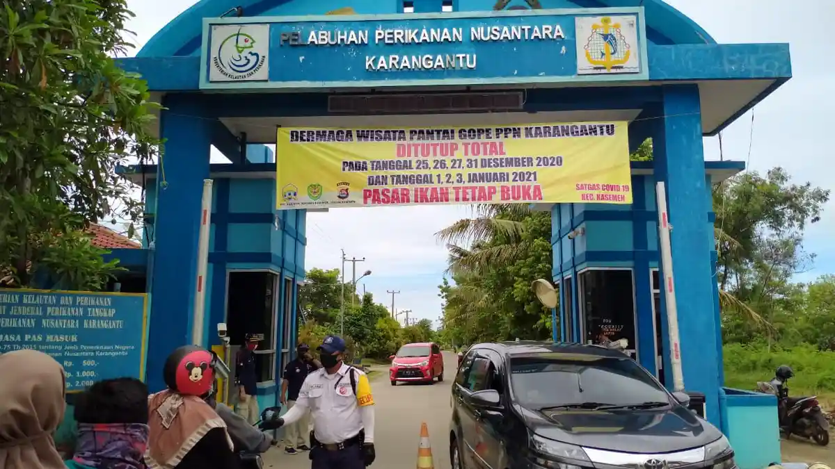 Libur Akhir Tahun, Pantai Gope di Kota Serang Ditutup