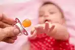 TRIBUNWIKI: Plus Minus Penggunaan Pacifier atau Empeng untuk Anak, Menurut Dokter Spesialis