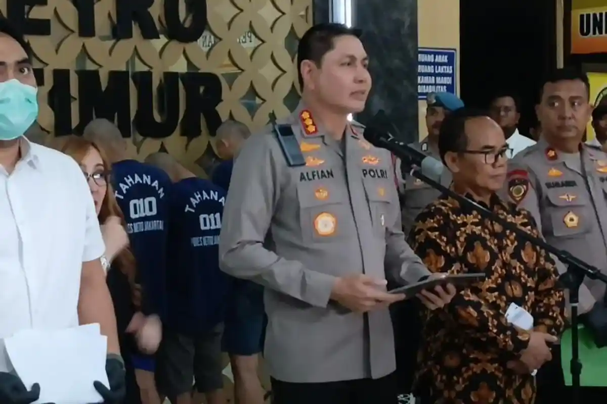 Tujuh Pucuk Senjata Api Laras Panjang di Polsek Matraman Dijarah Massa, 2 Sudah Diamankan