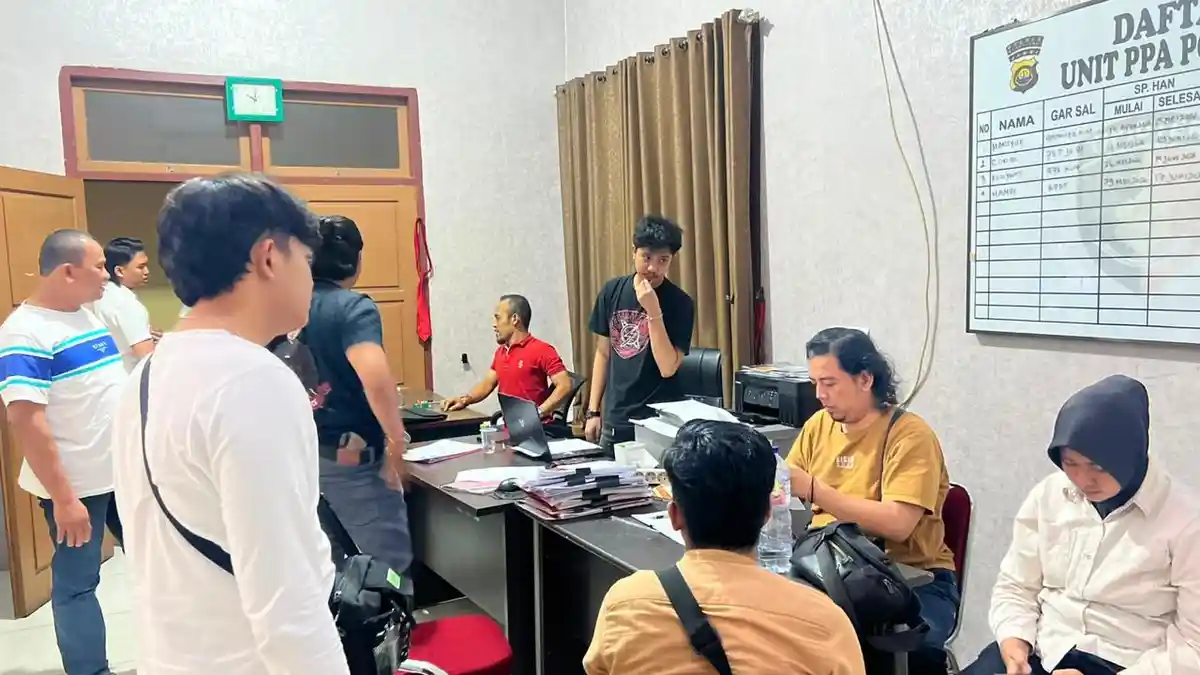 Dugaan Asusila Anak oleh Ayah Tiri Dilimpahkan ke Polres Muaro Jambi, TKP Awal Sungai Gelam - Tribunjambi.com