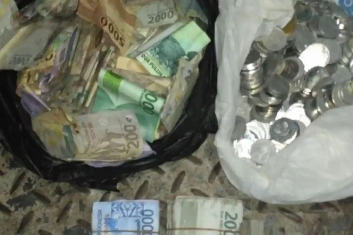 JANGAN Simpan Uang Anda di 8 Tempat ini, Jika Nekat Hal-hal ini Bisa Terjadi Pada Uang Anda!