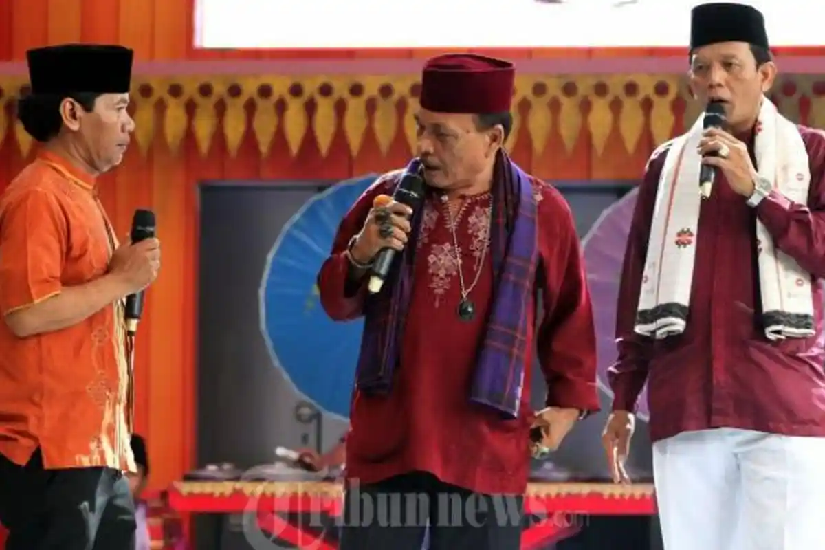 Kumpulan Pantun Palang Pintu dalam Tradisi Pernikahan Betawi, Lengkap dari Kedua Mempelai