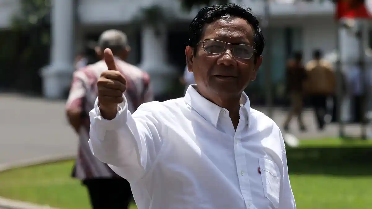 Di-deadline 100 Hari Harus Terbit Perppu KPK, Mahfud MD: ICW Itu Siapa?