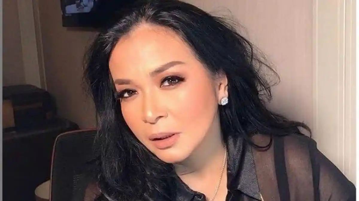 Jennifer Ipel Tegas Bantah Isu tentang Philo, Tak Terima sang Putra Dituduh Pernah Hamili Zize