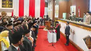 Pelantikan-50-Anggota-DPRD-Pekanbaru-periode-2024-2029.jpg