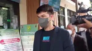 Jonathan-Frizzy-hadir-di-Pengadilan-Agama-Jakarta-Selatan.jpg