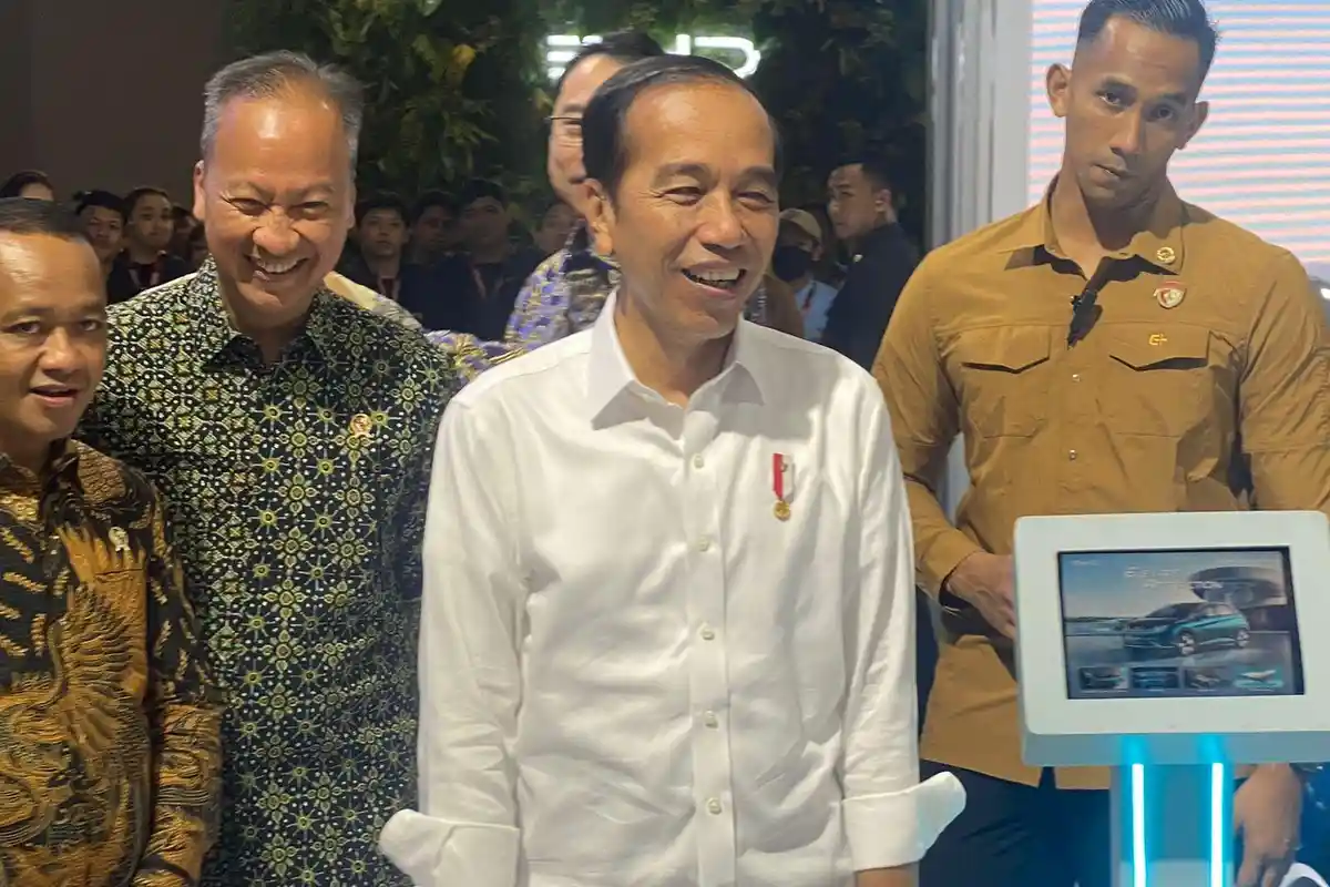 Jokowi Tegaskan Bansos Pangan Tidak Berhubungan dengan Kelangkaan Beras