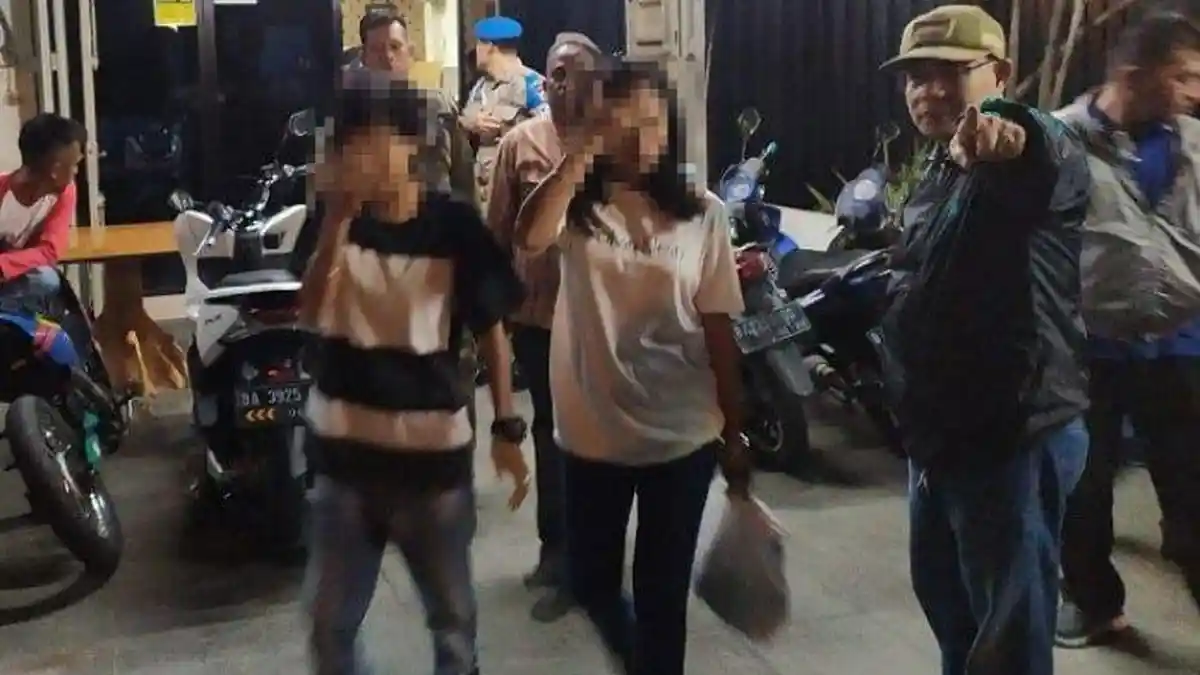 Satpol PP Pergoki Sepasang Kakek-Nenek di Kamar Hotel Saat Hari Valentine