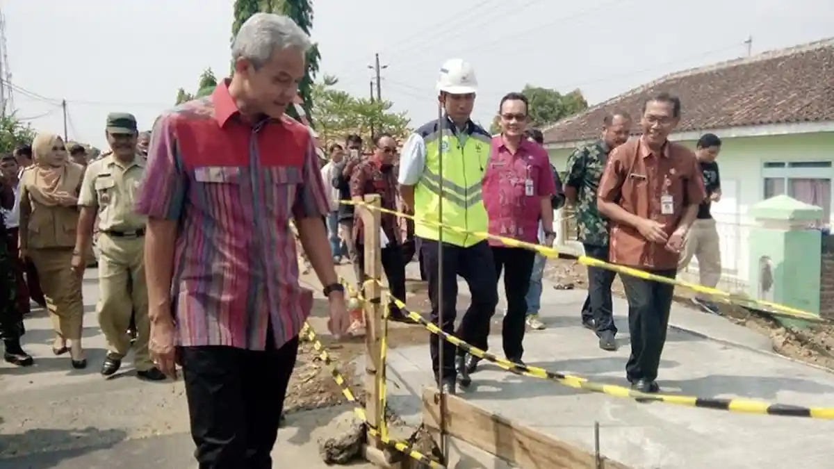 Ganjar Datang, Jalan Dan Jembatan di Kendal Diperbaiki Semalam