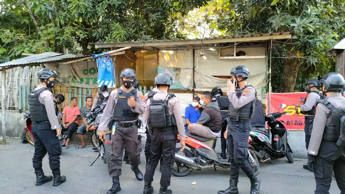 7 Pria di Solo Pesta Miras usai Menyembelih Hewan Kurban, Kini Kena Sanksi