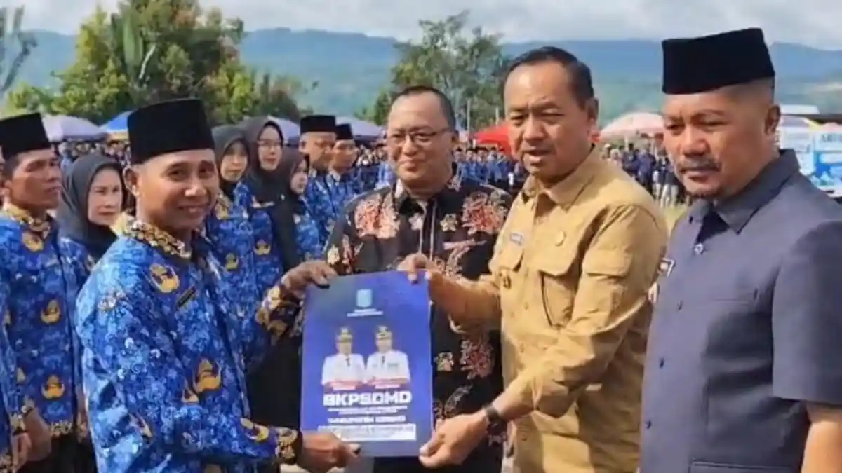 2.733 PPPK Paruh Waktu Kerinci Jambi Terima SK