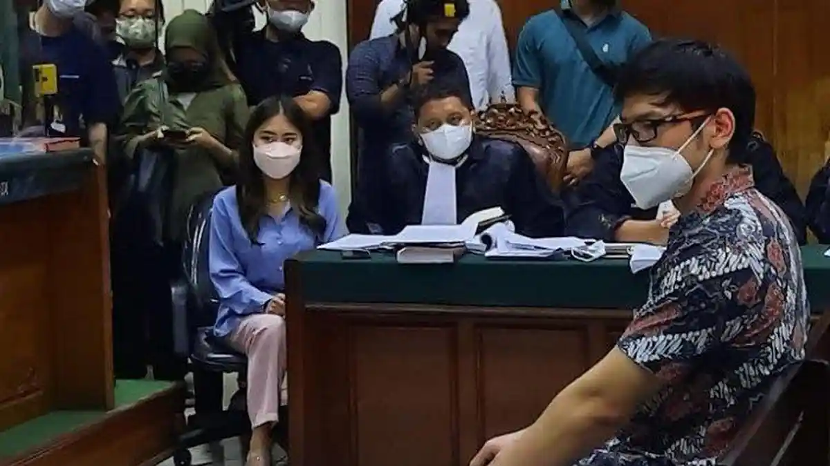 Ayu Thalia Tuduh Nicholas Sean Lakukan Penganiayaan, Bagaimana Respons Ahok ?