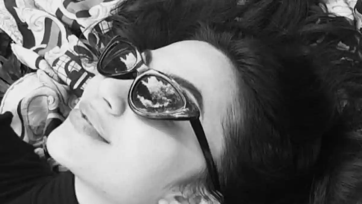 Pose Ariel Tatum saat Berada di Pantai jadi Sorotan, Netizen: Akhirnya