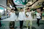 Ke Kota Pasuruan, Gus Ipul Nikmati Indahnya Malam di Bawah Payung Madinah