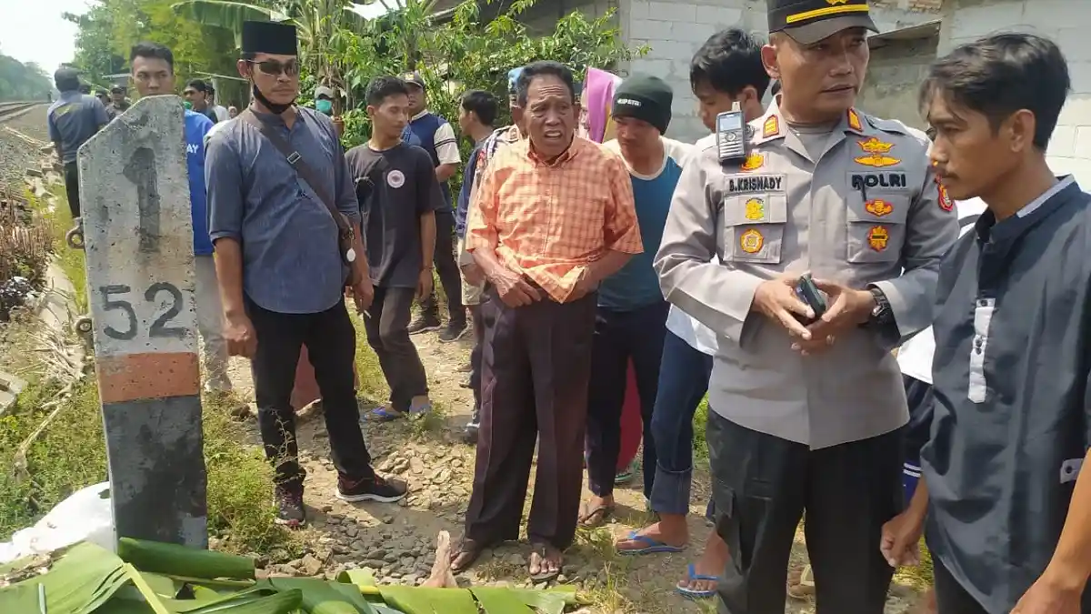 Seorang Buruh Meninggal Tertabrak Kereta di Cikarang